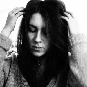 Meet your Posher, Iris